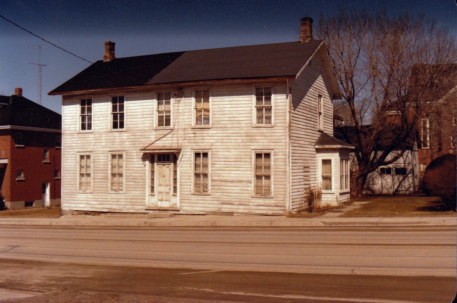 The Commercial Hotel