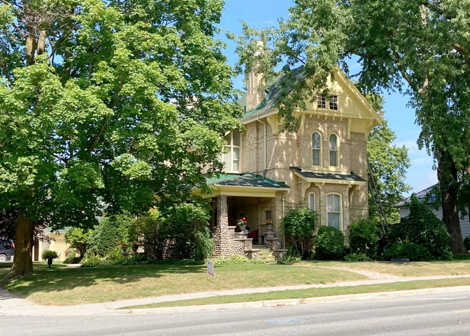 A.H. Badgerow Residence | Shane Coxworth & Chris Larmer